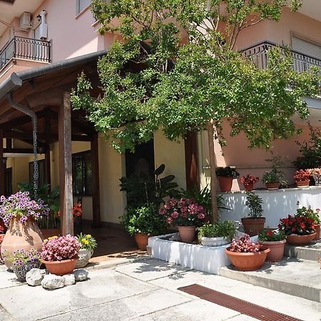 L' Aia Antica Bed and Breakfast Veroli Εξωτερικό φωτογραφία
