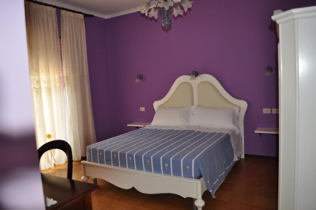 L' Aia Antica Bed and Breakfast Veroli Δωμάτιο φωτογραφία