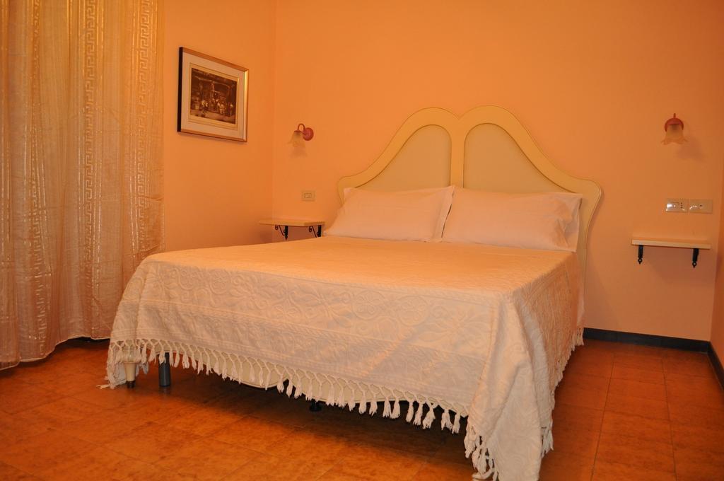 L' Aia Antica Bed and Breakfast Veroli Δωμάτιο φωτογραφία